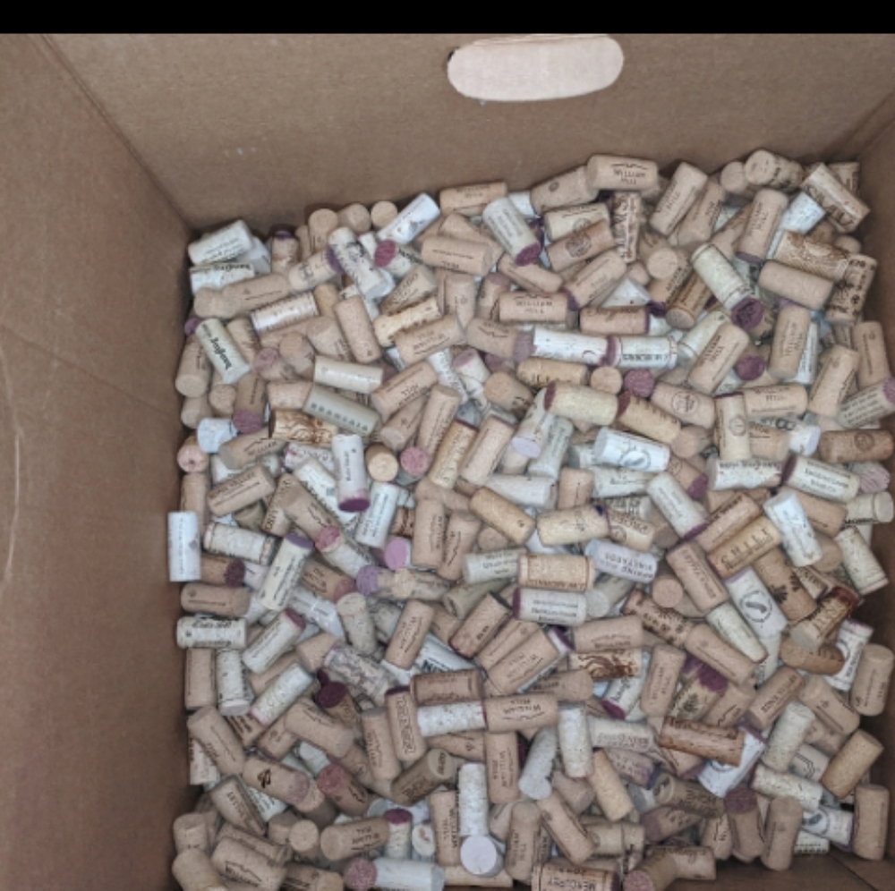 500 wine corks for crafts